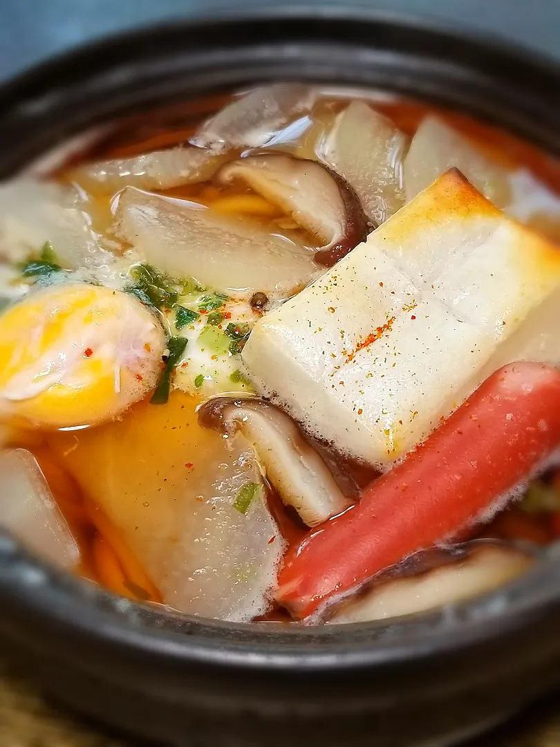 パパ作👨肌寒い日の鍋焼き力うどん|ぱんだのままんさん