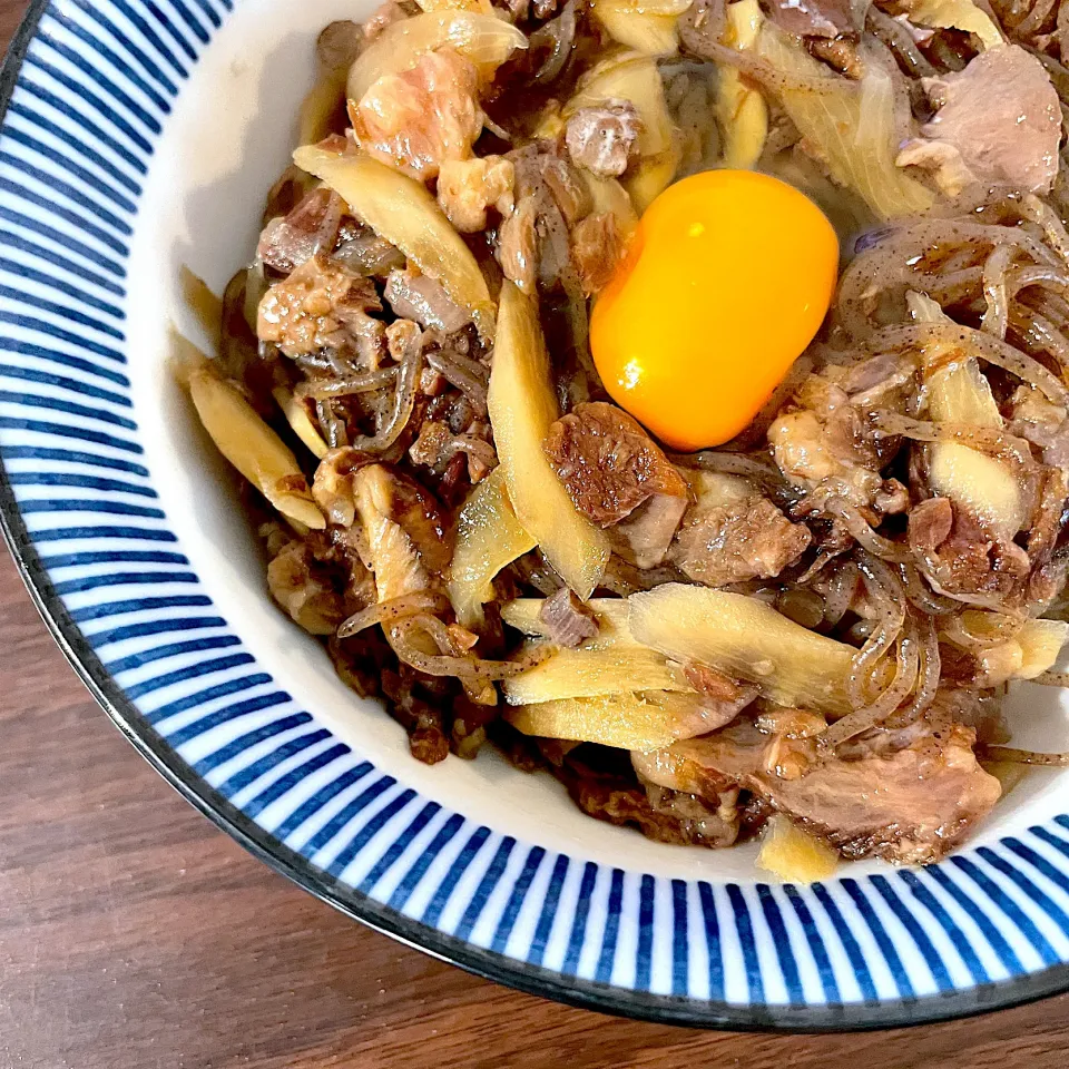 牛すじ牛丼|dashi menjiroさん