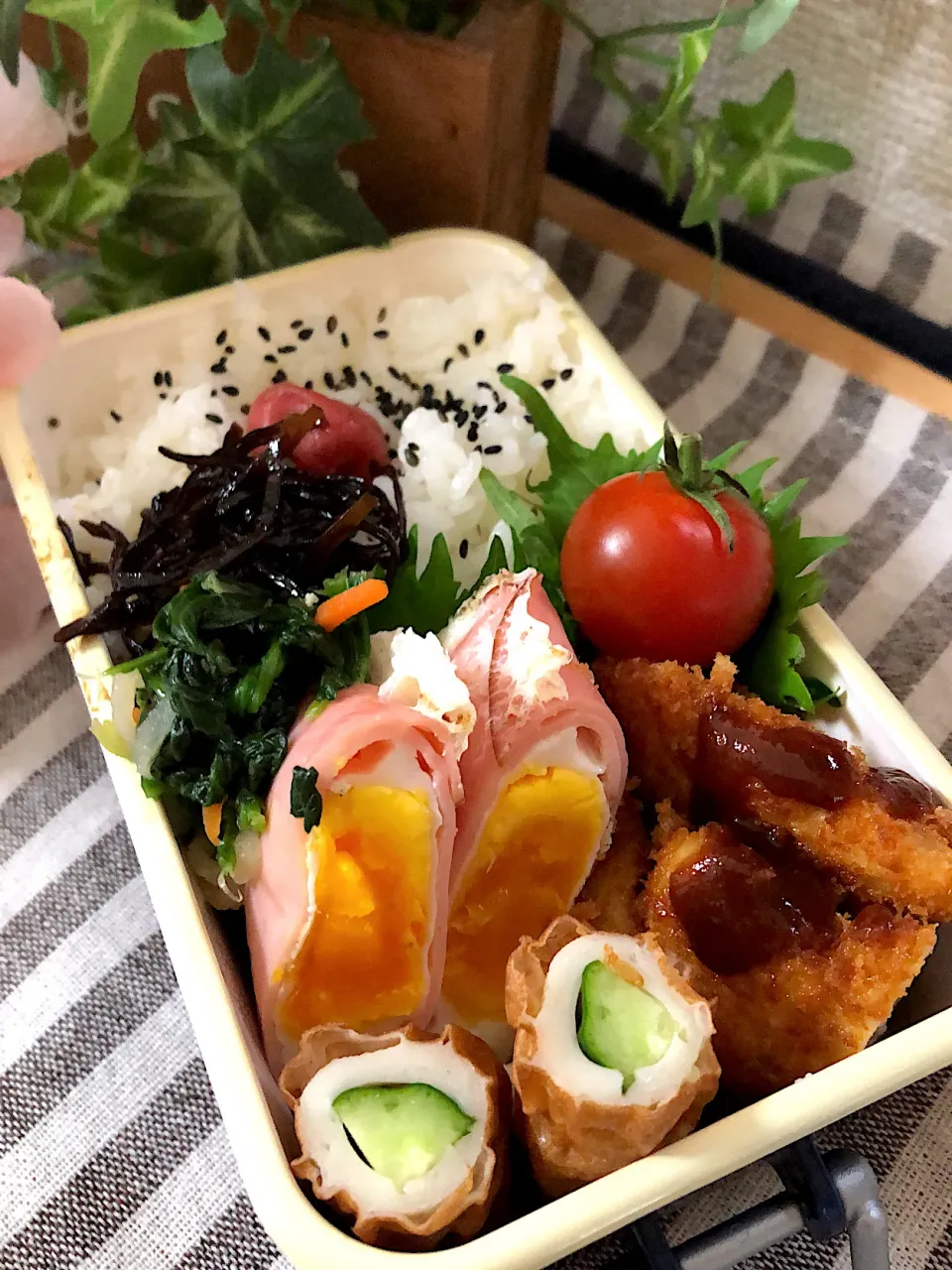 Snapdishの料理写真:チキンカツ弁当|kazumi_a♡さん