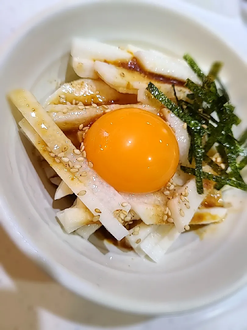 焼肉のたれで山芋のたんざくのユッケ風😋|みぽりん♪さん