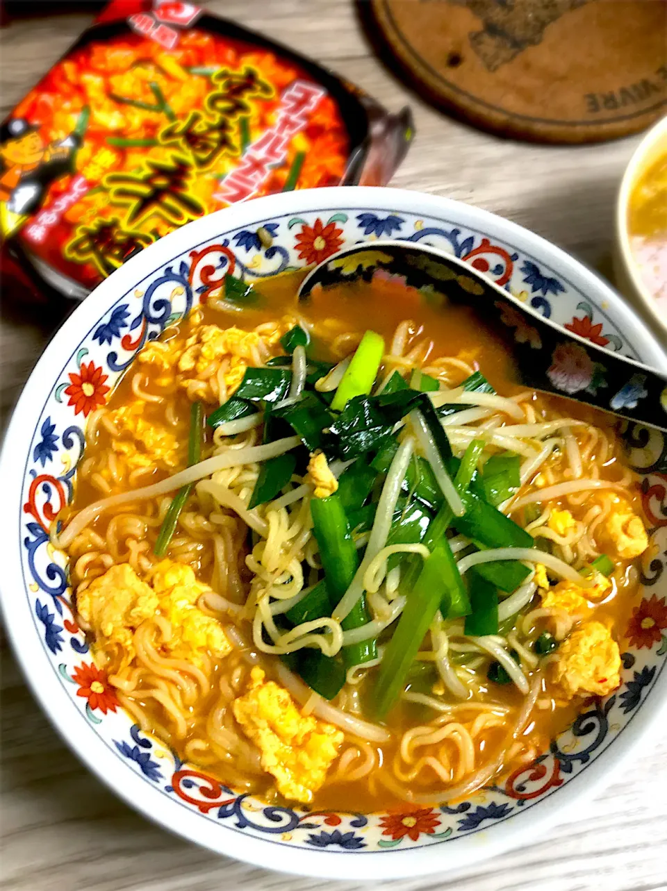 Snapdishの料理写真:明星チャルメラ⭐︎宮崎辛麺|くろねこじったん‍さん