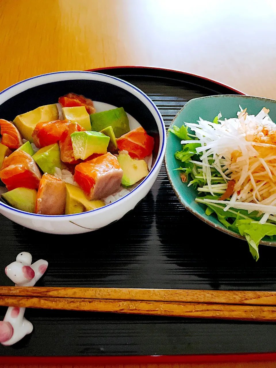 サーモンポキ丼と大根サラダ|Mikaさん