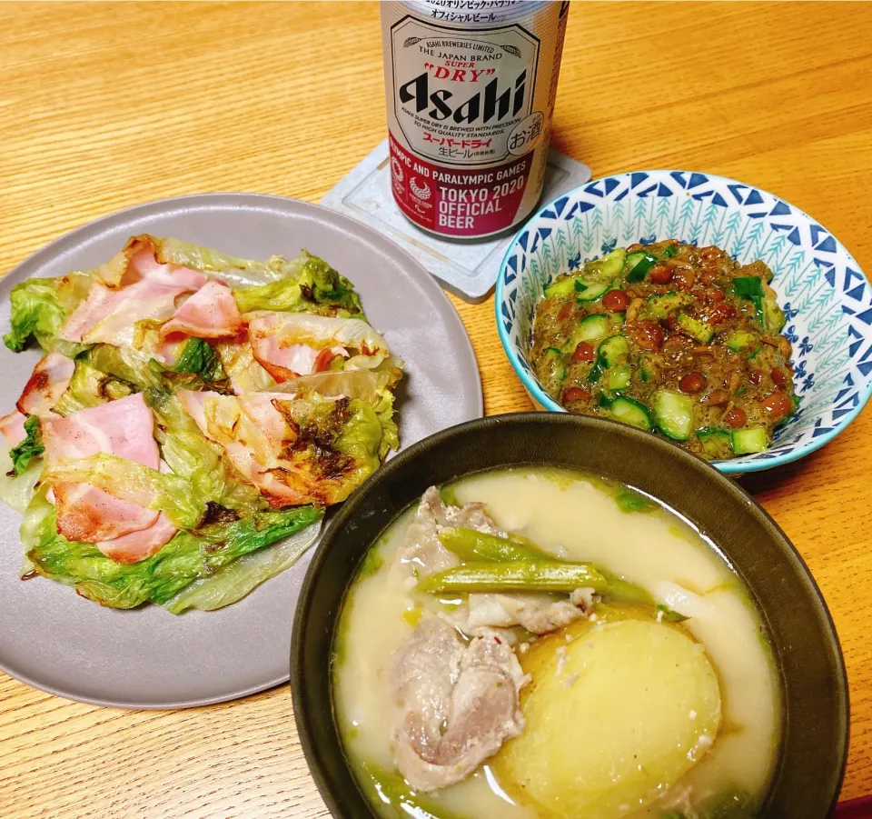 Snapdishの料理写真:レタスのベーコン挟み蒸し焼き
アスパラとじゃがいもの豚汁
山形のだし風(なっとう昆布、きゅうり、なめこ)|naoさん