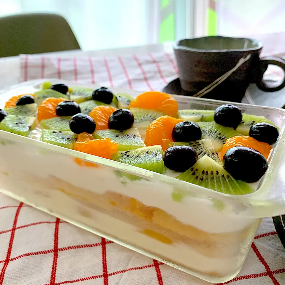 切り落としカステラでスコップケーキ|chicaocafeさん