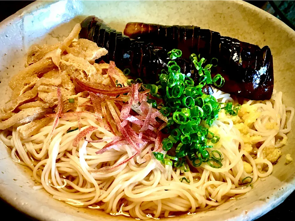 Snapdishの料理写真:今日も素麺 ＂茄子🍆ぶっかけ素麺＂(香川県郷土料理？)|mottomoさん