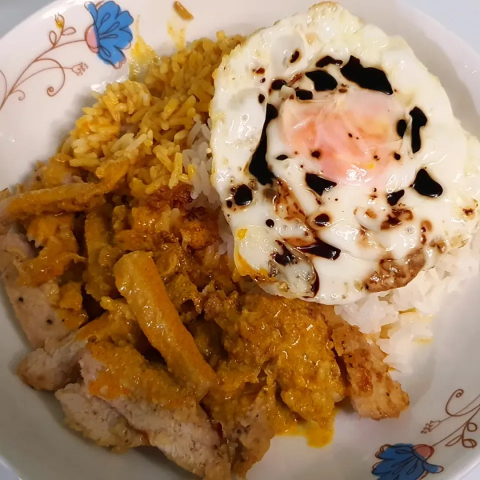 Curry pork chop rice 🤪🤤😋💋🥰
07 July 2021 Dinner|🌷lynnlicious🌷さん