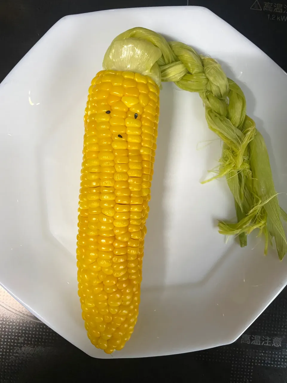 今季初〜レンチンとうもろこし🌽|TOMOさん