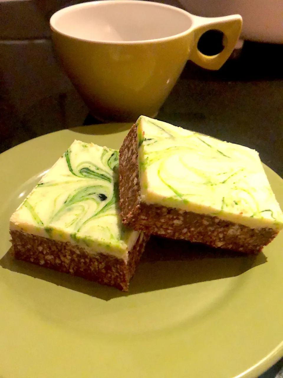 Snapdishの料理写真:Choc Peppermint slice|K8TCRE8TZさん