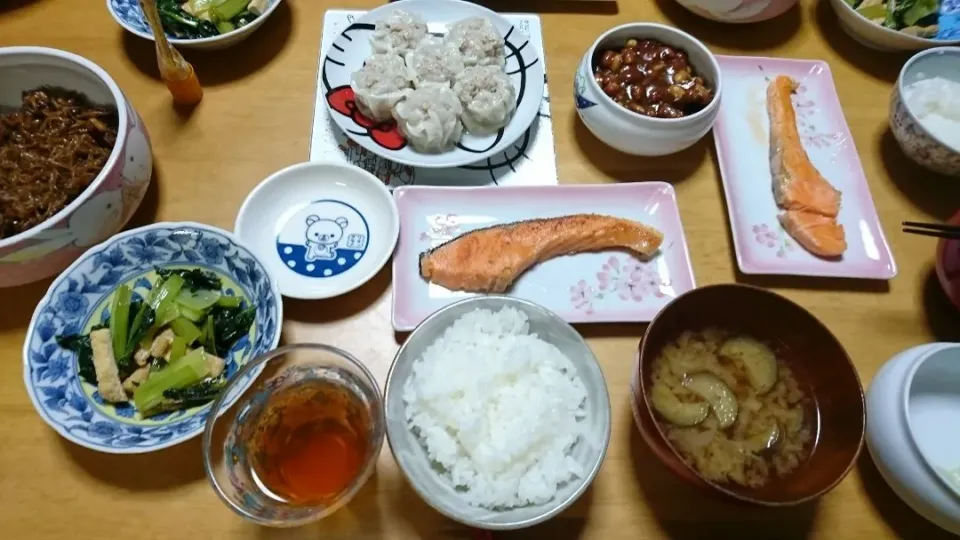 Snapdishの料理写真:晩ごはん🌃|しまだ ちえこさん