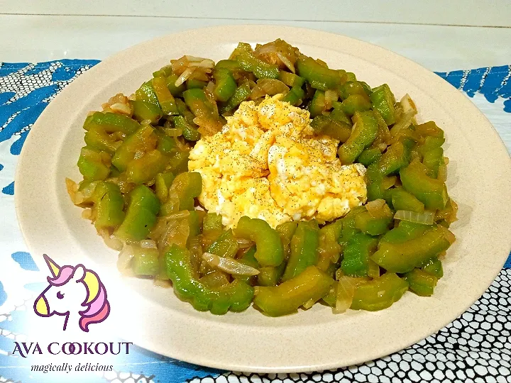 Bittergourd Egg
Check out the recipe at my YouTube Channel
 ' Ava Cookout '|Averine Micheleさん