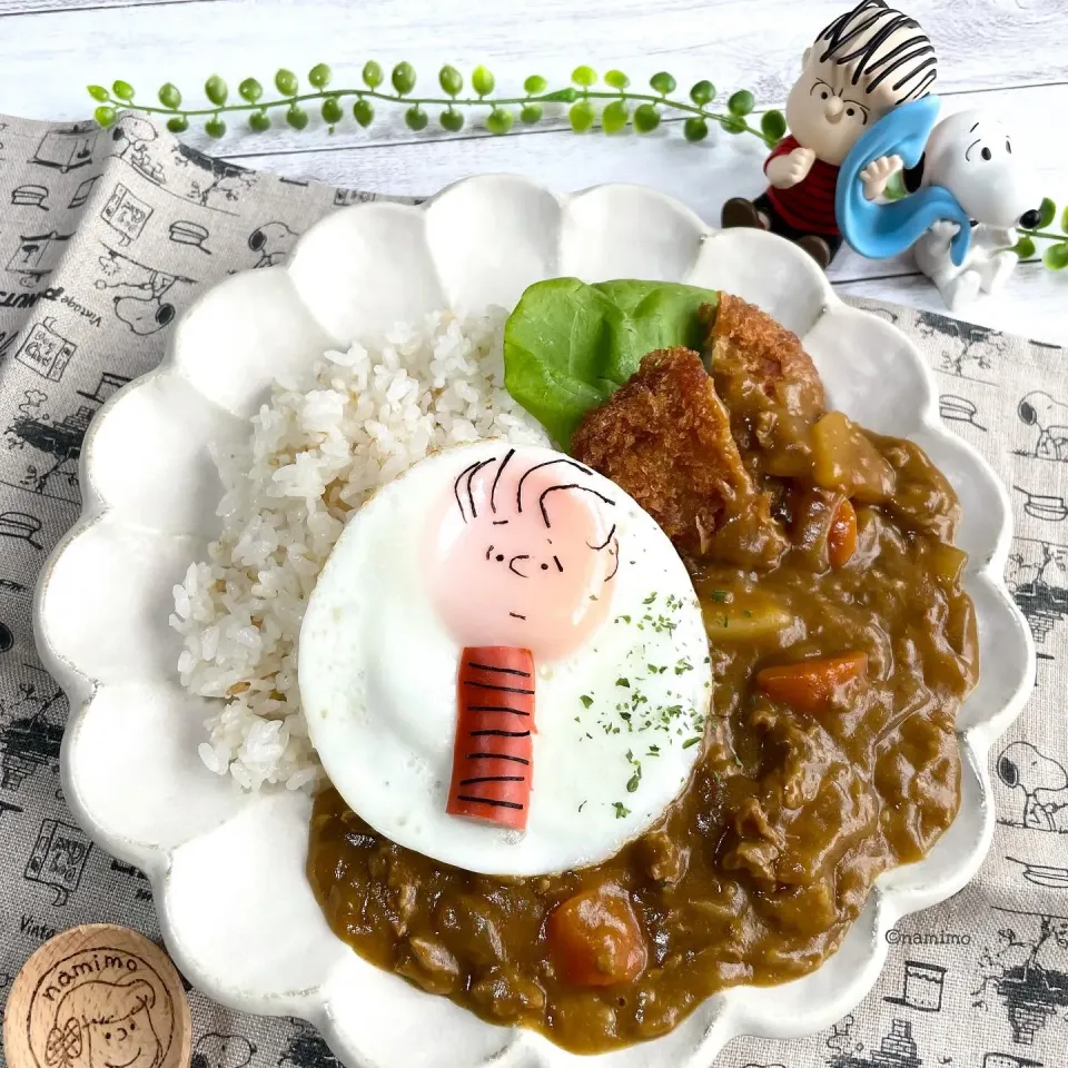 Snapdishの料理写真:目玉焼き乗せカツカレー|namimoさん