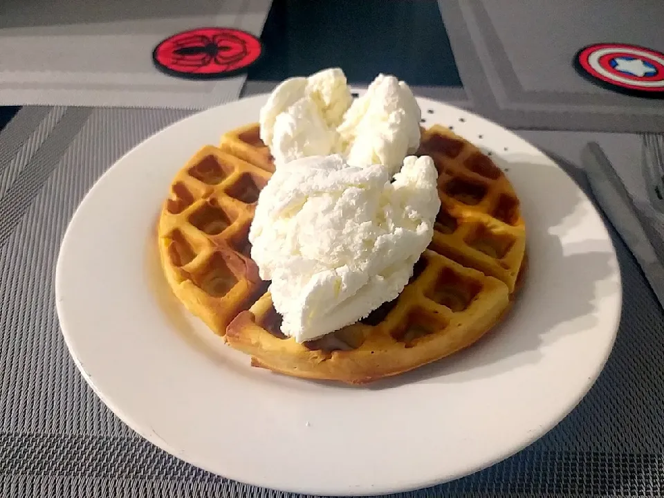 waffles with Ice Cream|Karl Nólatáriさん