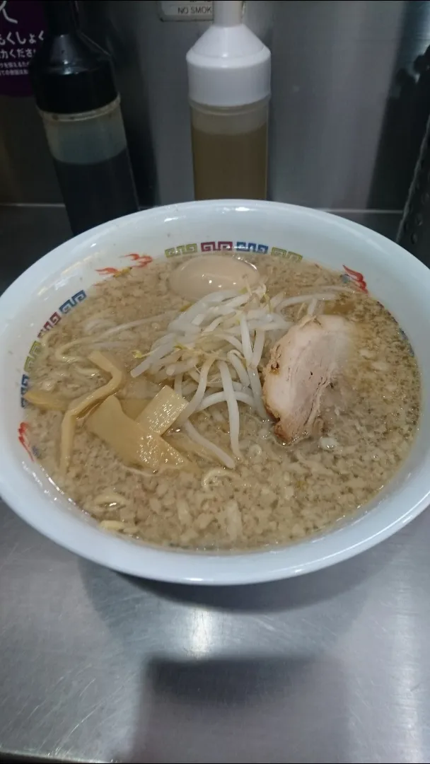 東京都渋谷区千駄ヶ谷「ホープ軒 千駄ヶ谷店」のラーメン味玉トッピング|タカシさん