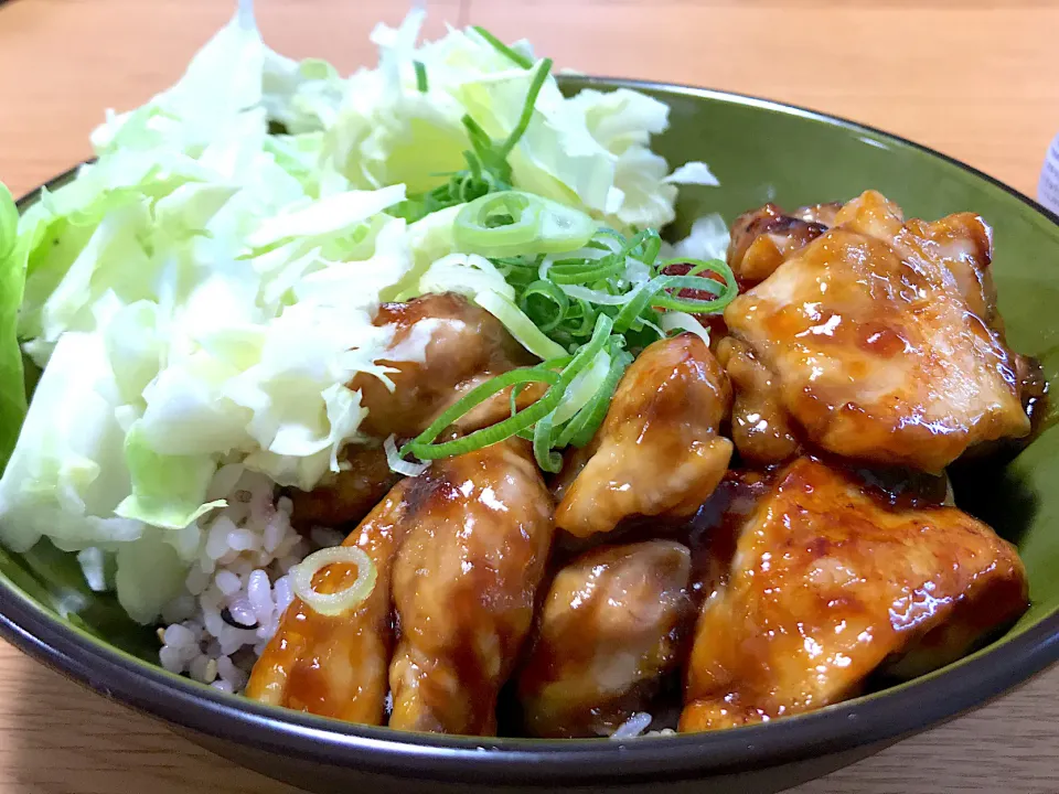 Snapdishの料理写真:夜勤明けのソースチキンカツ丼|ぶんちょこさん