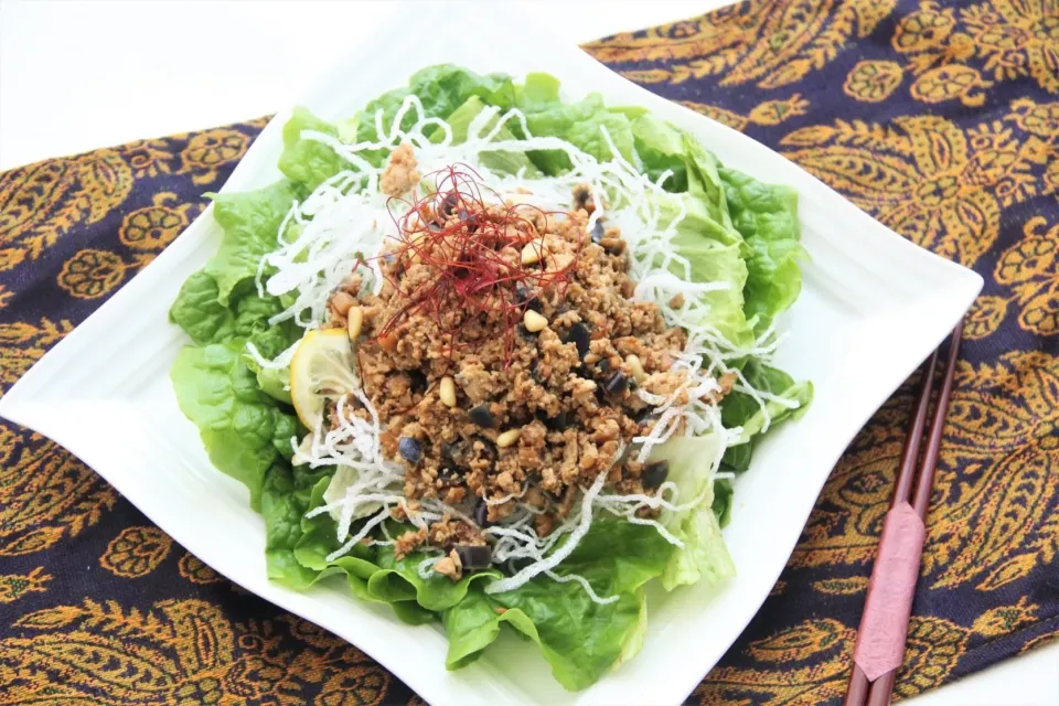 話題の大豆ミートで 『生菜包肉崧  豚挽き肉の炒めレタス包み』　#料理研究家指宿さゆり|【公式】料理研究家　指宿さゆり≫ｽﾀｼﾞｵ（ｽﾀｯﾌ運営）さん