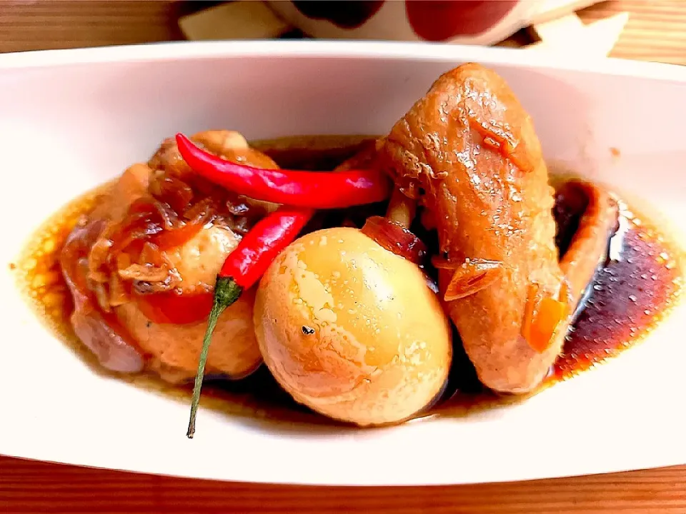 chicken with egg Adobo|Mitchie.'s Yum on my plate.さん