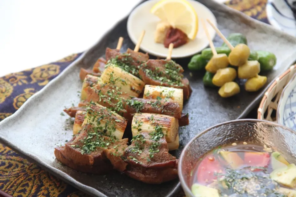 Snapdishの料理写真:『新しい料理の世界へ、車麩の焼き鳥風』　#料理研究家指宿さゆり|【公式】料理研究家　指宿さゆり≫ｽﾀｼﾞｵ（ｽﾀｯﾌ運営）さん