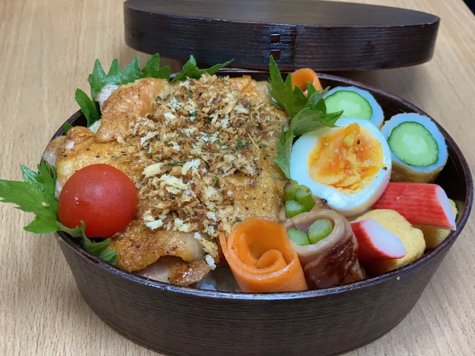 Snapdishの料理写真:鶏もも肉のディアブル風弁当|ちかちかさん