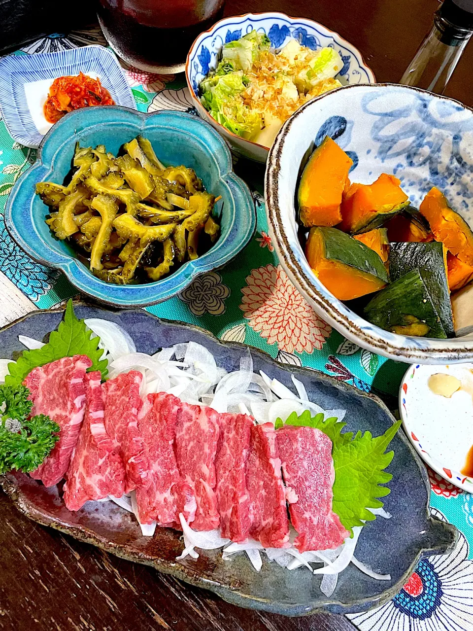 頂いた熊本県植木の🥇極上馬刺し🥩に畑で採れたゴーヤの漬物&カボチャ🎃の煮物♫•*¨*•.¸¸♪|シロンさん