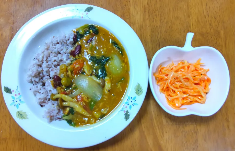 ７月９日　ツナカレー　にんじんヨーグルトラペ|いもこ。さん