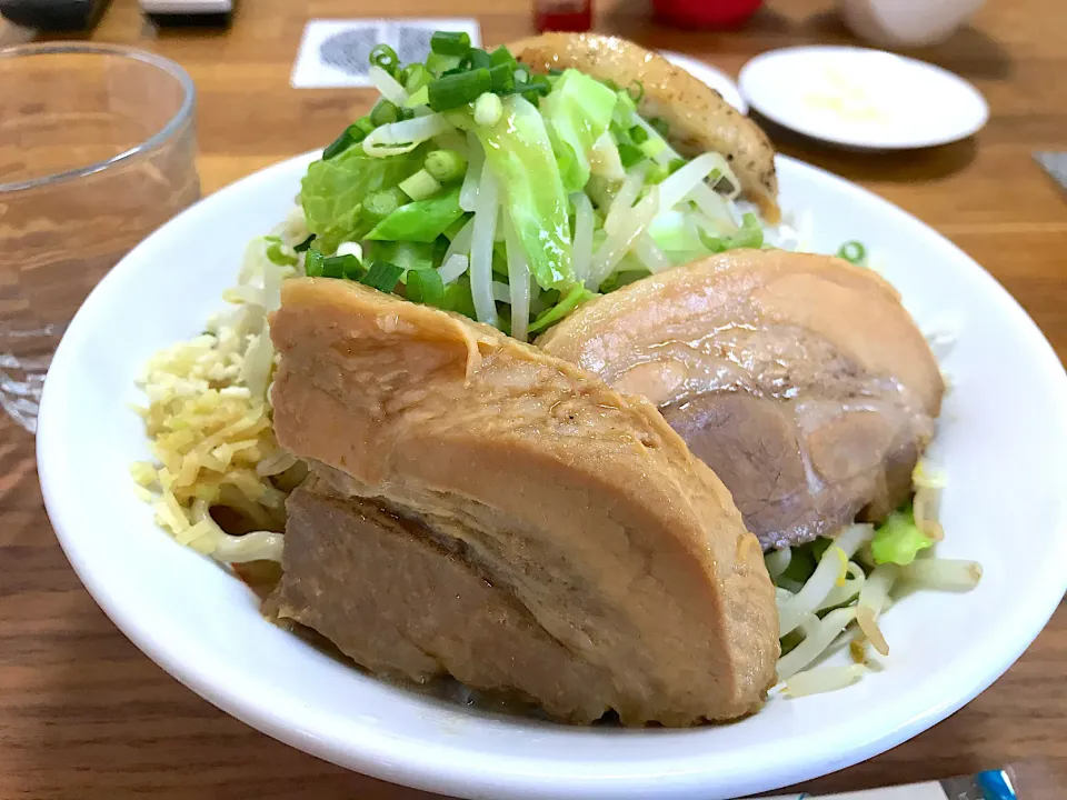 Snapdishの料理写真:豚らーめん@おうち|morimi32さん