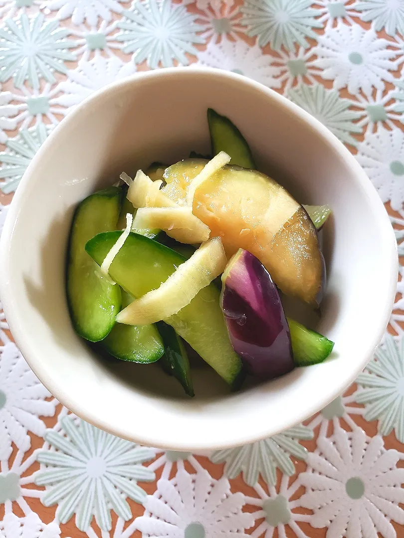 からあげビールさんの料理 夏の簡単箸休め♪これうま!茄子きゅうりもみもみ|ひぃちゃんさん