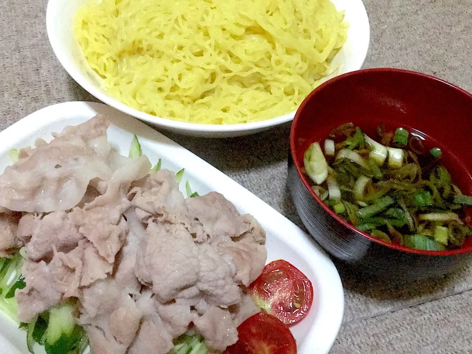 ざるラーメンと豚しゃぶ|ちゃびきゅさん