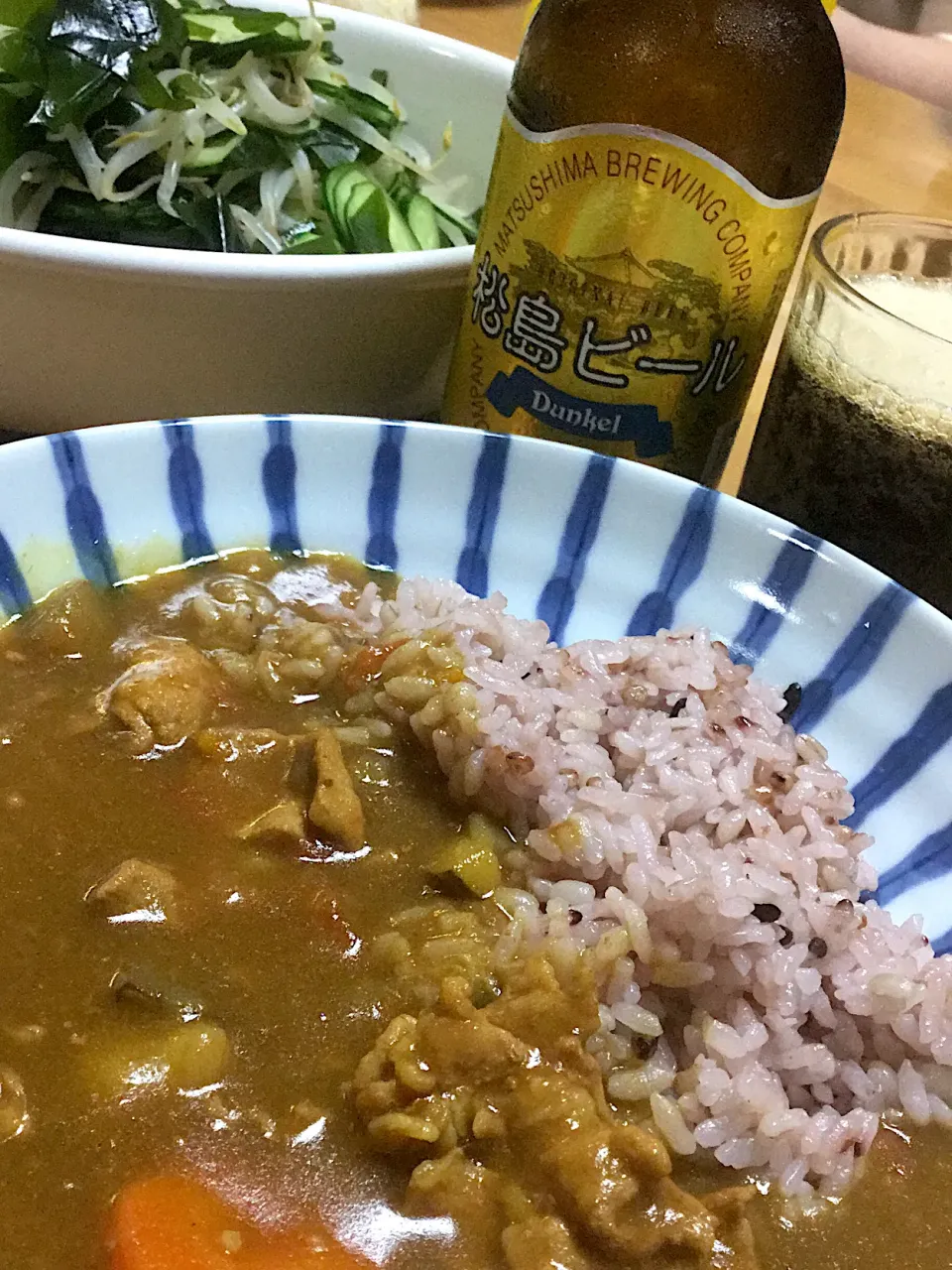 Snapdishの料理写真:煮込み過ぎた夏野菜カレーと地ビール　　　　　　　　2021.7.10|Yu Yu mamaさん