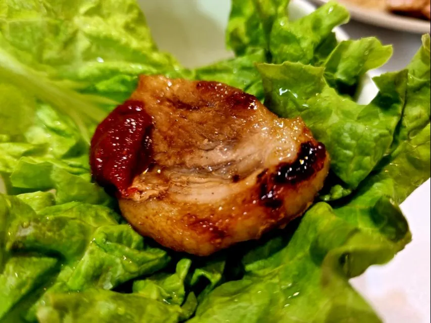 pan-seared pork shoulder|steven z.y.さん