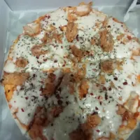 Chicken cheesy pizza|Tabish Shaikhさん