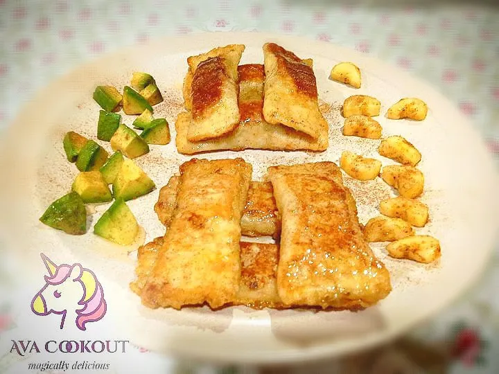 Avocado and Banana Pockets
Check out the recipe at my YouTube Channel
 ' Ava Cookout '|Averine Micheleさん