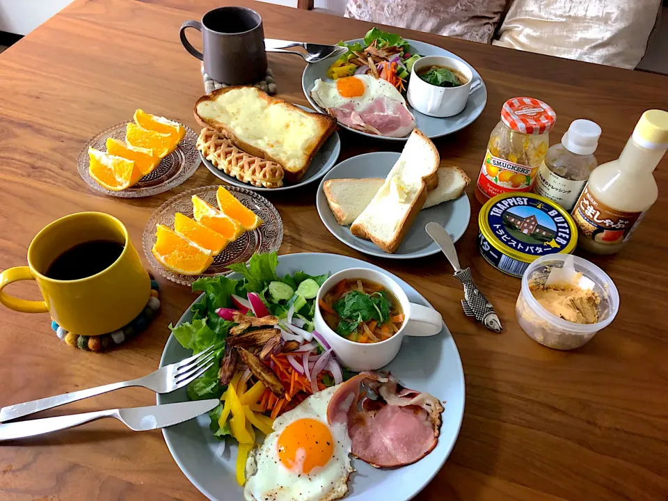 Snapdishの料理写真:いつもの目玉焼き定食|こんぶさん