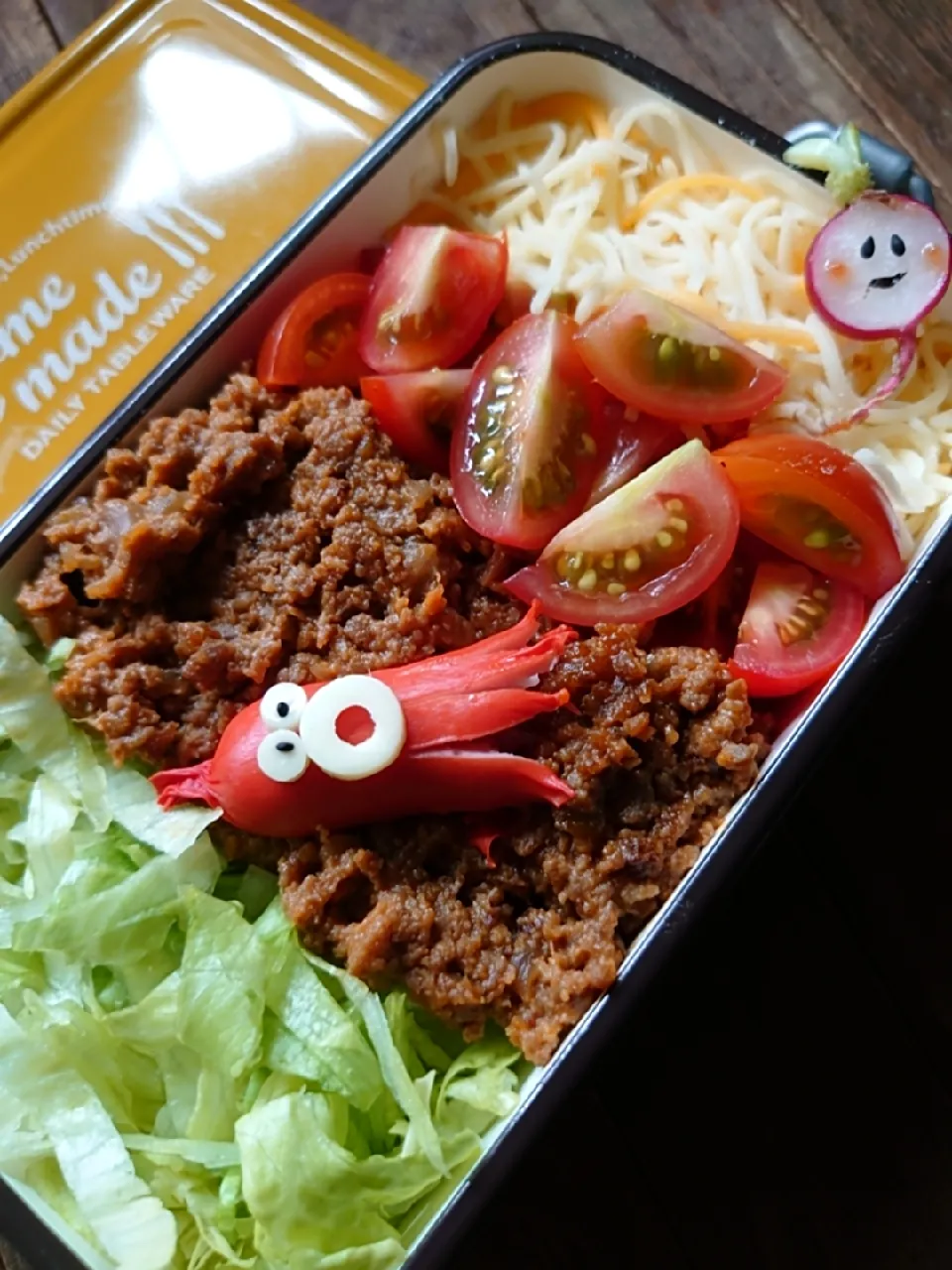 漢の…妻用🍱混ぜるときにこぼれそうだぜタコライス弁当|ᵏᵒᵘさん