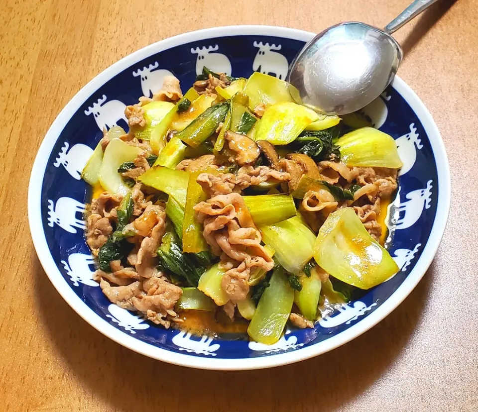 Snapdishの料理写真:豚肉とチンゲン菜としいたけのピリ辛オイスターマヨ炒め|ナナさん