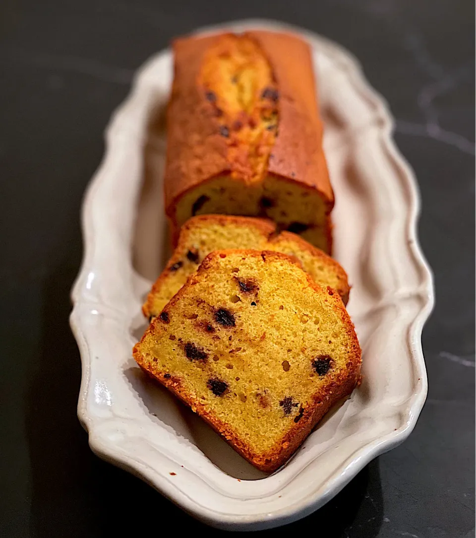 しっとり濃厚なパンプキンチョコチップケーキ🎃昔作ったレシピで今も私の定番中の定番のパウンドケーキ🥰|AXさん