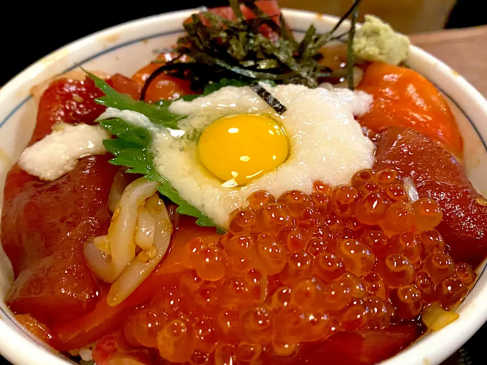 海鮮丼　市場会館|チルさん