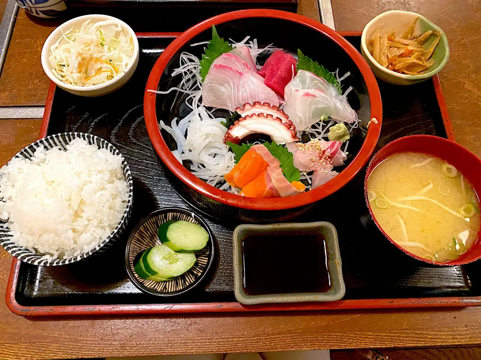 お刺身定食　市場会館|チルさん