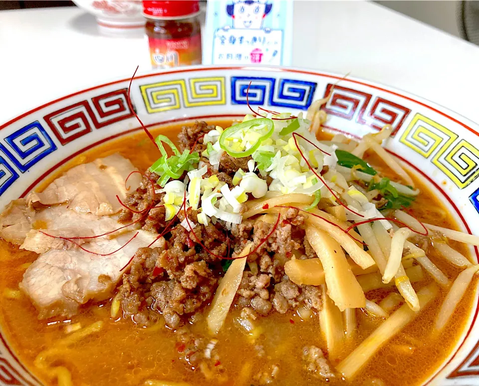 Snapdishの料理写真:麻辣味噌ラーメン🍜|NOBUちえさん