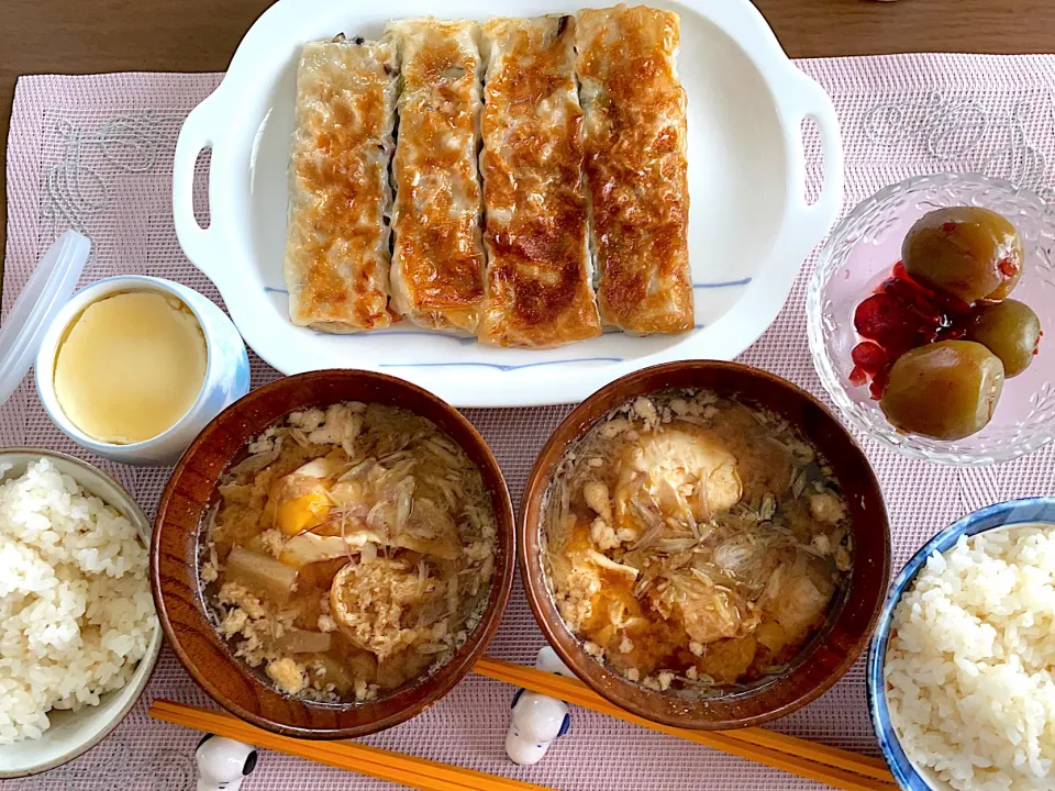 Snapdishの料理写真:わが家の青紫蘇入り春巻き♪お昼ごはん~(^^)❤︎|いつくしみちゃんさん