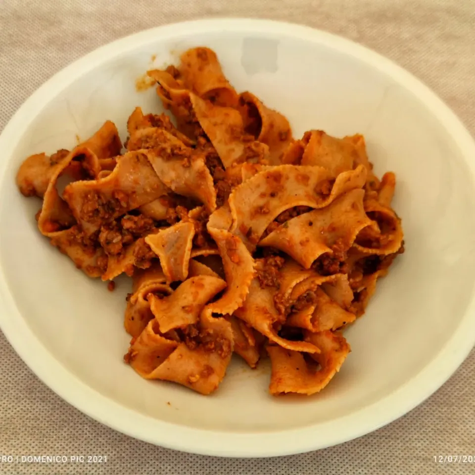 Snapdishの料理写真:pappardelle al ragù di cinghiale|Domenico Arduiniさん