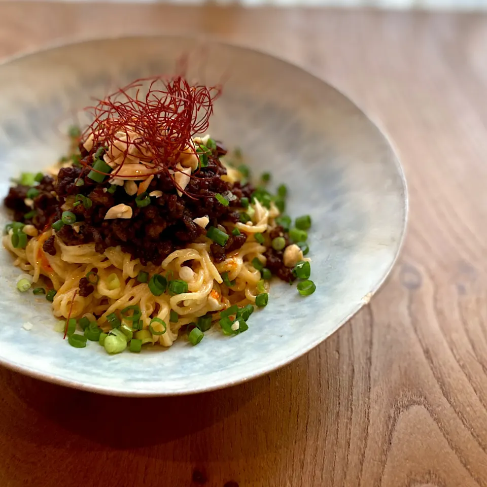 在宅ワークの今日は＊至高の汁なし担々麺【リュウジのバズレシピ】|yu papaさん