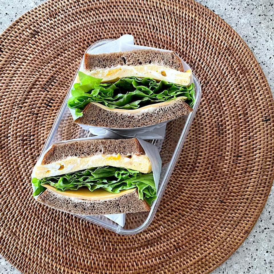 ブラン食パンでチーズレタス卵サンドイッチ|しーさん