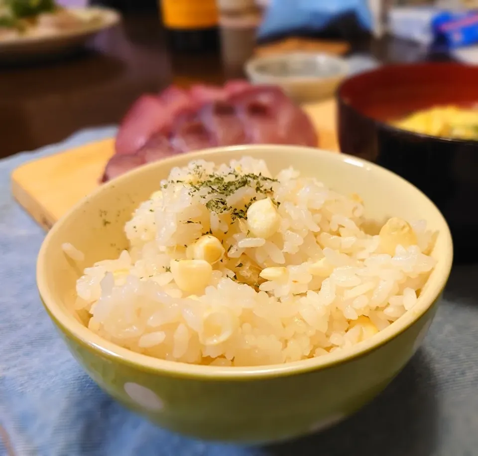 Snapdishの料理写真:とうもろこしご飯(*^^*)|しーPaPaさん