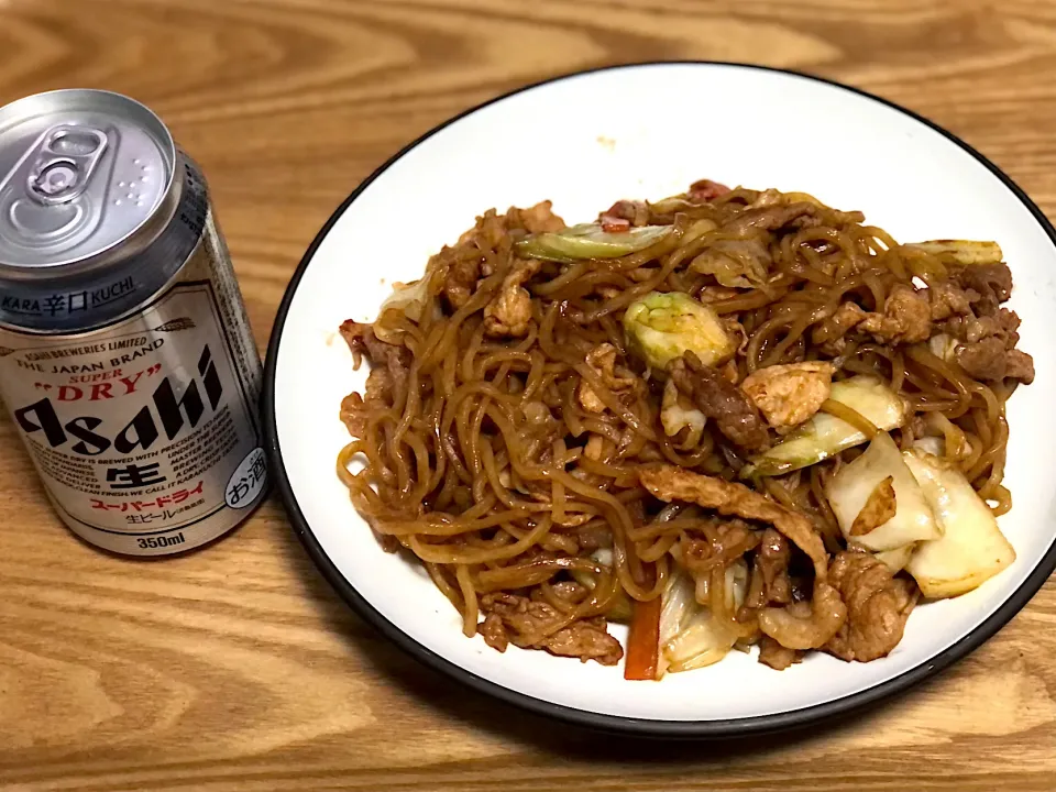 ☆焼きそば ☆ビール🍺|まぁたんさん