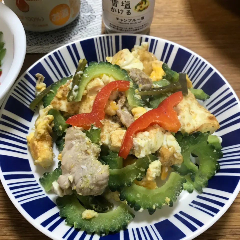 Snapdishの料理写真:ゴーヤーチャンプルー|morimi32さん