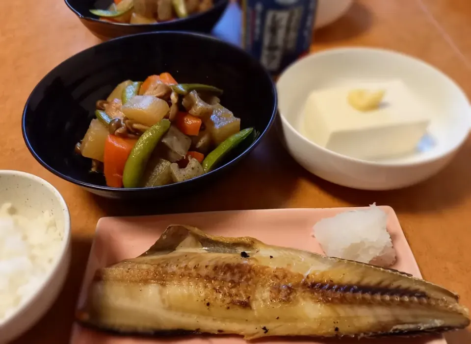 筑前煮と焼き魚定食|あきさん