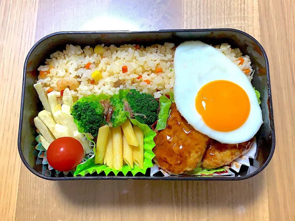 Snapdishの料理写真:男子高校生のお弁当【ロコモコ】|ゆちさん