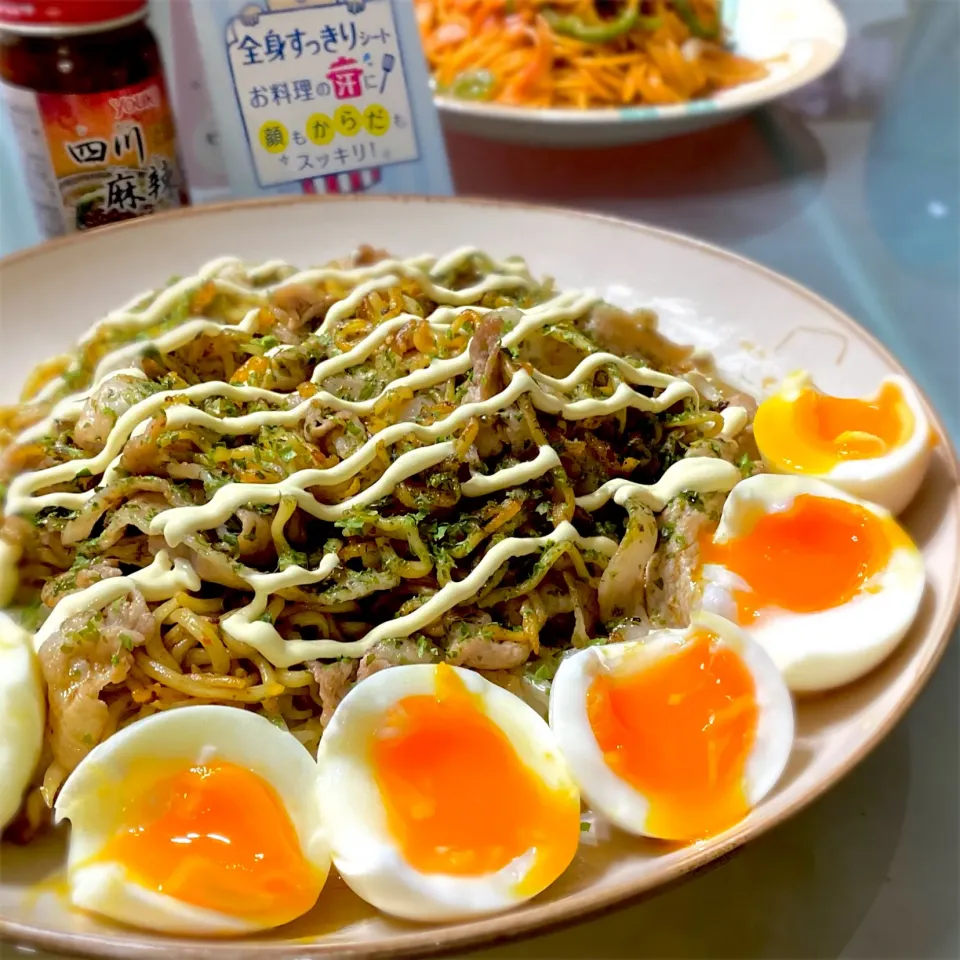 Snapdishの料理写真:四川麻辣醬deもやしマシマシ焼きそば🥢😁|Catherineさん