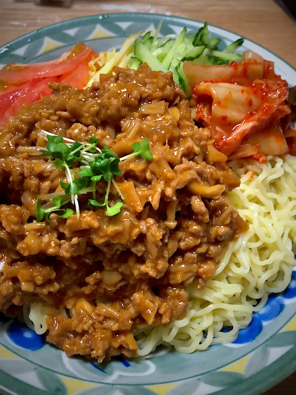 エノキ入りジャージャー麺|ミウトおかんさん