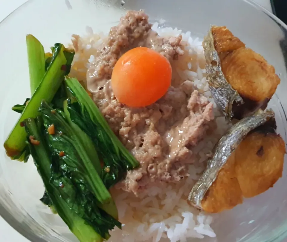 Dinner Rice Fried Batang 
Steamed Pork salted egg
Stir fry Veggies 😋14July 2021|🌷lynnlicious🌷さん